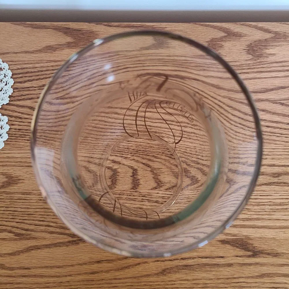Partylite Versailles Stand Candle Holder With Golden Angel Hurricane Shade P7078